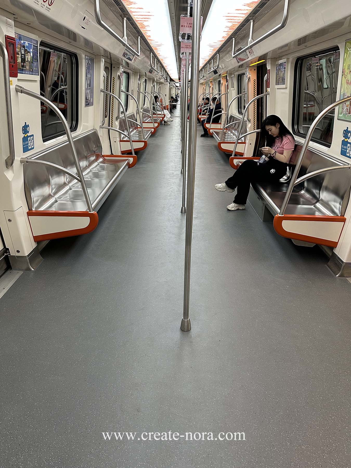 the photo of nora rubber flooring in Zhengzhou Metro 1